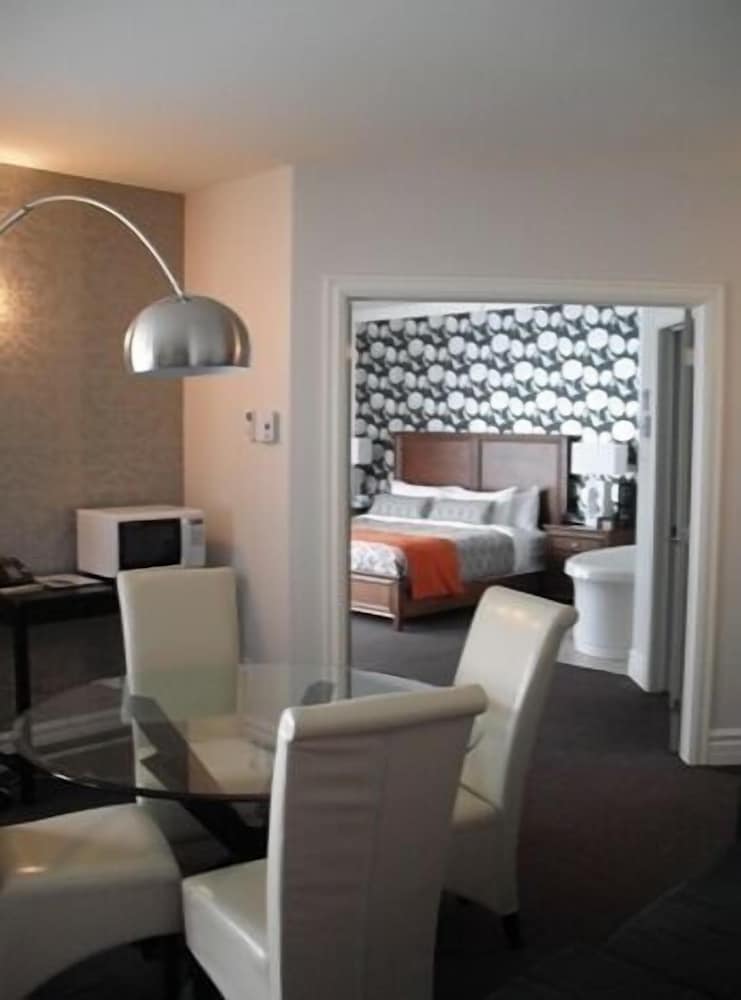 Executive Suite photo 3
