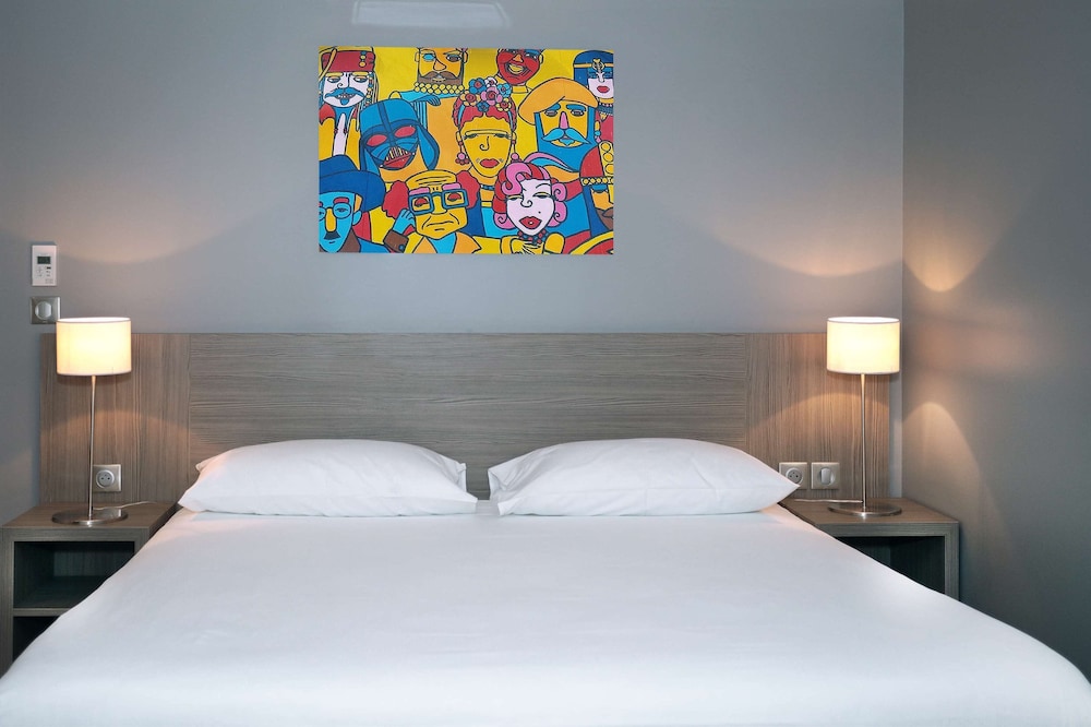 Exclusive Room, 1 King Bed, Non Smoking (Twin Bed On Request;With Sofabed) - Photo 6