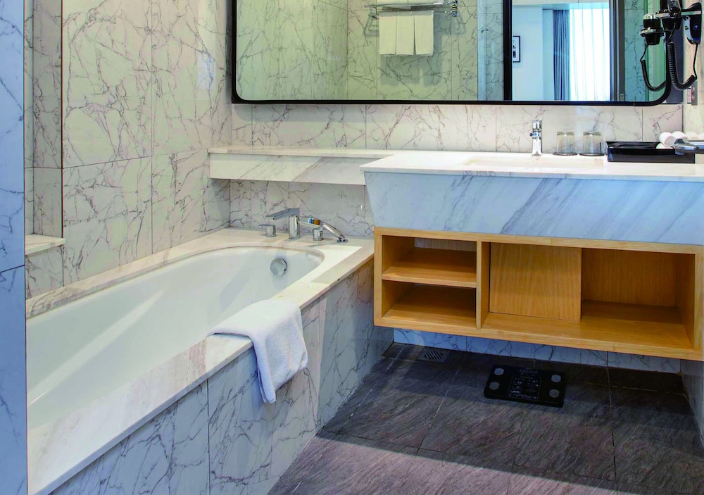 Suite (SKY) - Photo 9