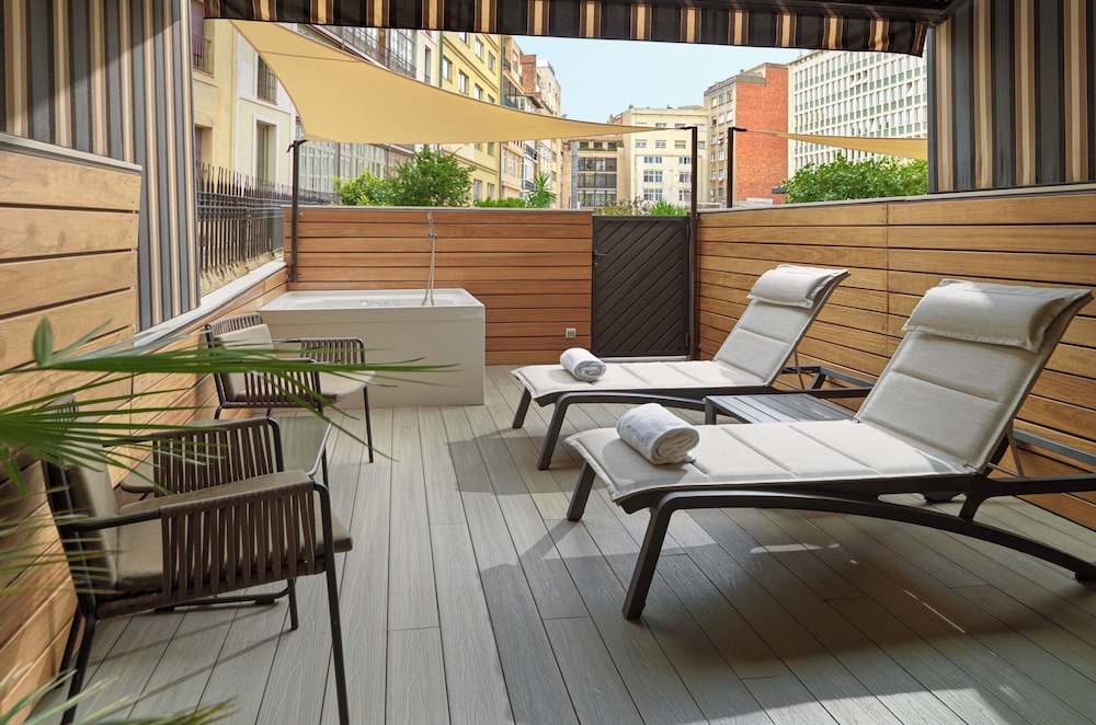 Deluxe Double Room Single Use, Terrace (Jacuzzi)