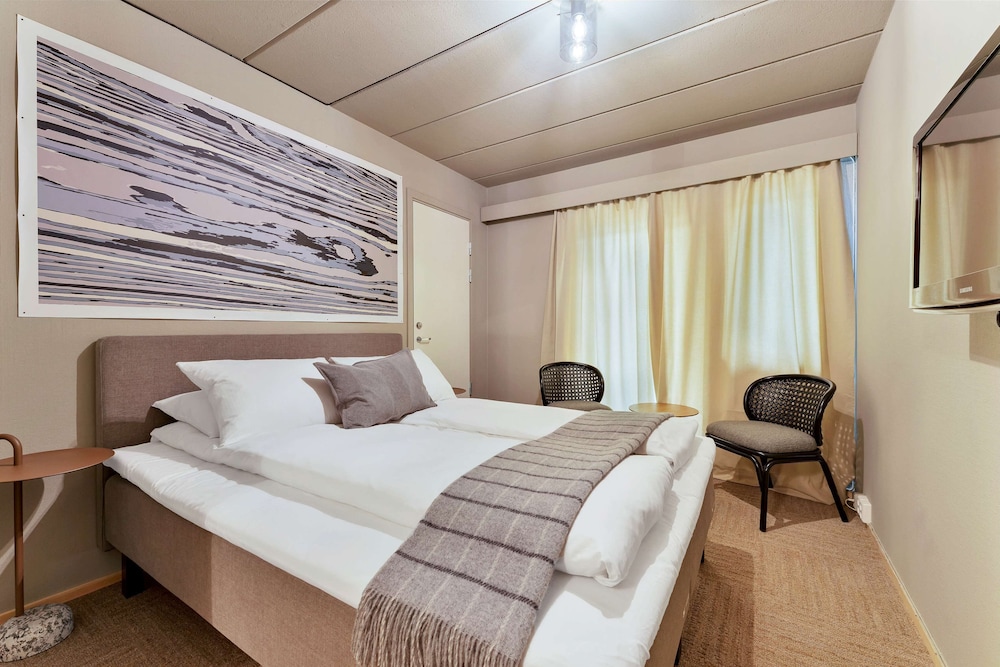 Standard Room, 1 Queen Bed, Non Smoking - Photo 1
