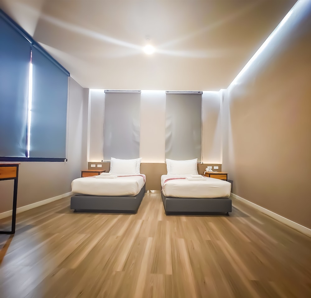 Superior Double or Twin Room - Photo 11