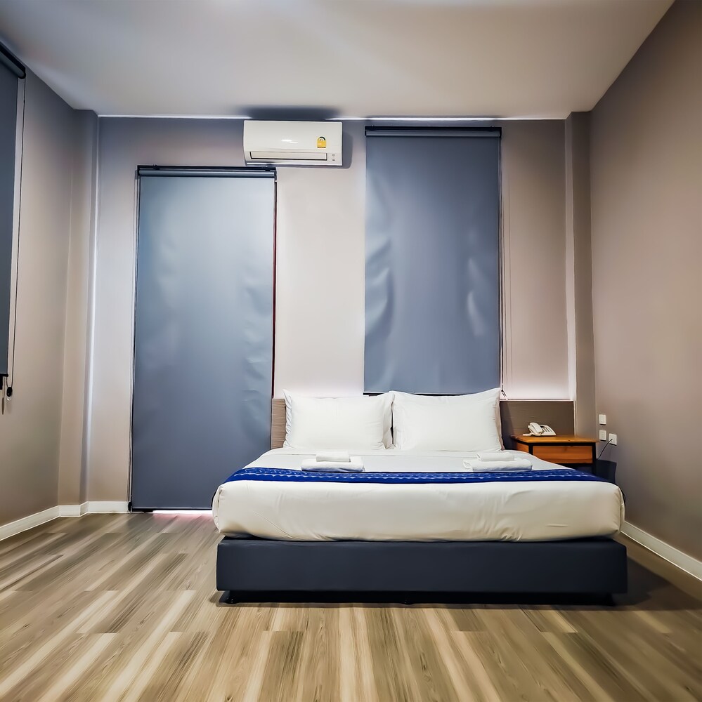 Superior Double or Twin Room - Photo 15