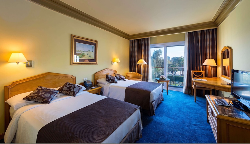 Family Double or Twin Room, 2 Bedrooms, City View