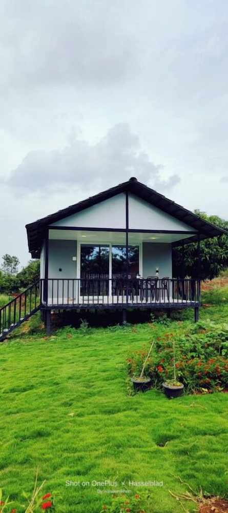 Deluxe Villa photo 2
