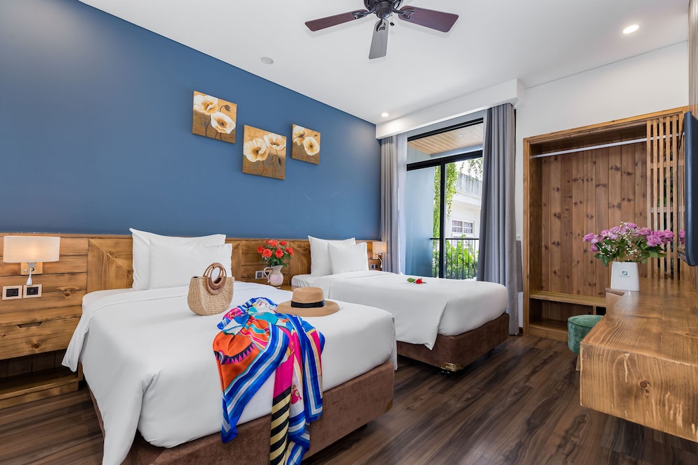 2 Bedroom Junior Apartment with Balcony City View - Photo 7