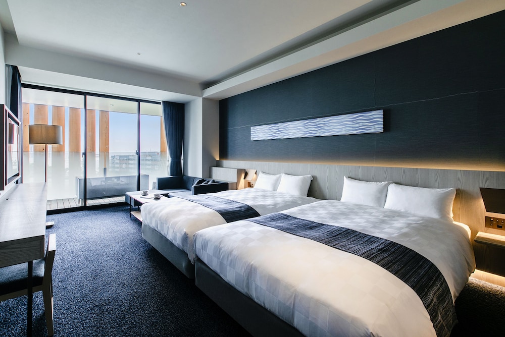 Panoramic Suite thumbnail 5