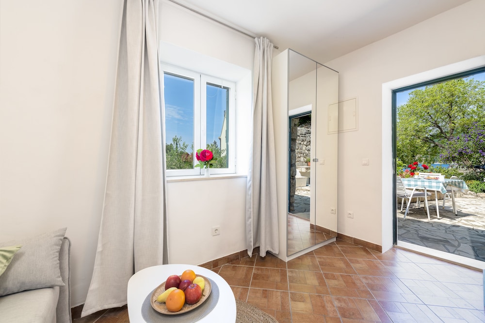 Classic Studio Suite, Terrace, Lagoon View photo 1