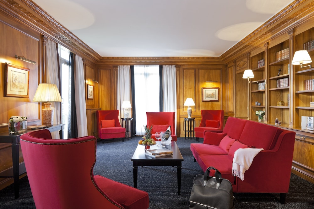 Royale Suite photo 2