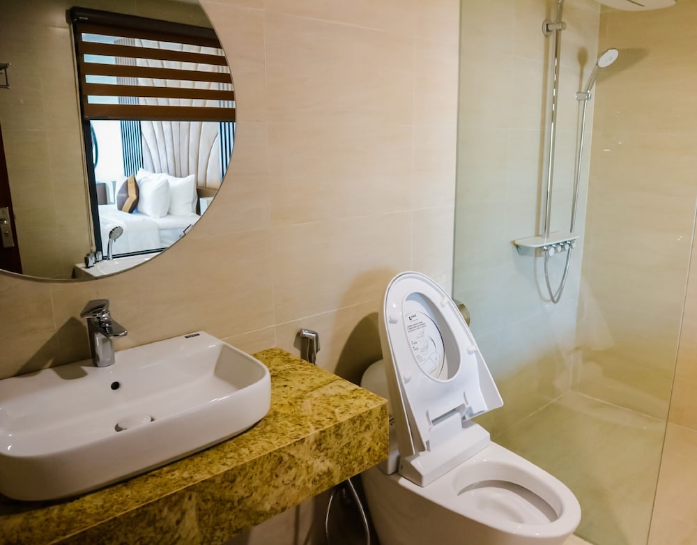 Luxury Double Room, 1 King Bed, City View photo 3