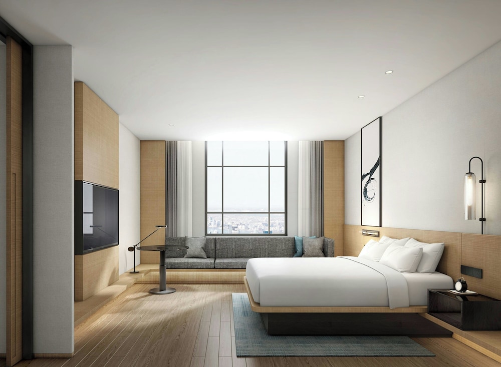 Standard Room, 1 King Bed, City View