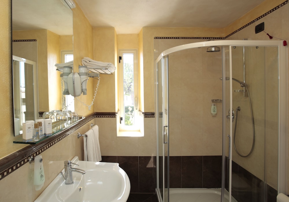 Junior Suite, Balcony, Sea View - Photo 2