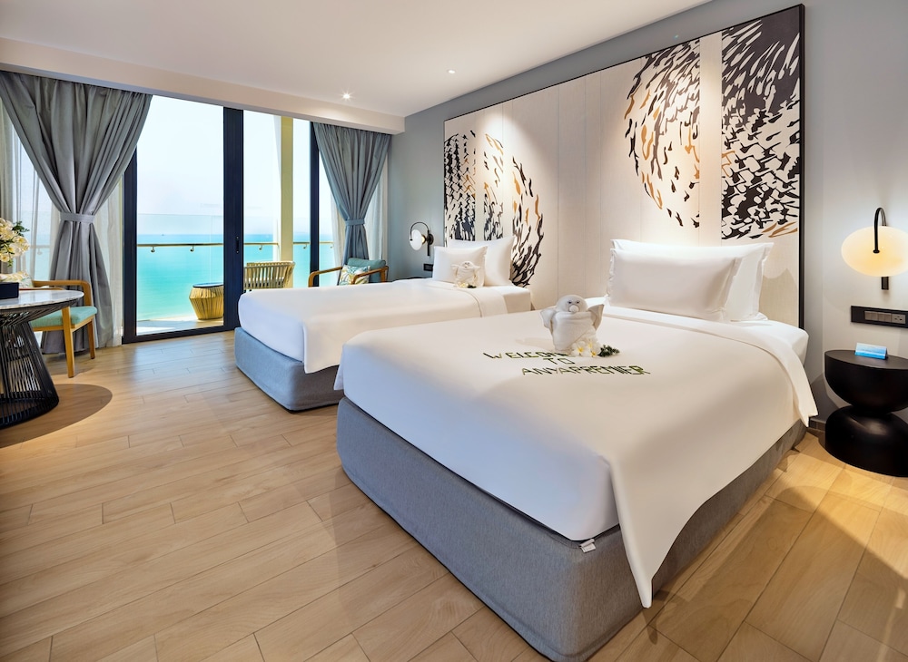 Premier Deluxe Ocean View Twin - Photo 1