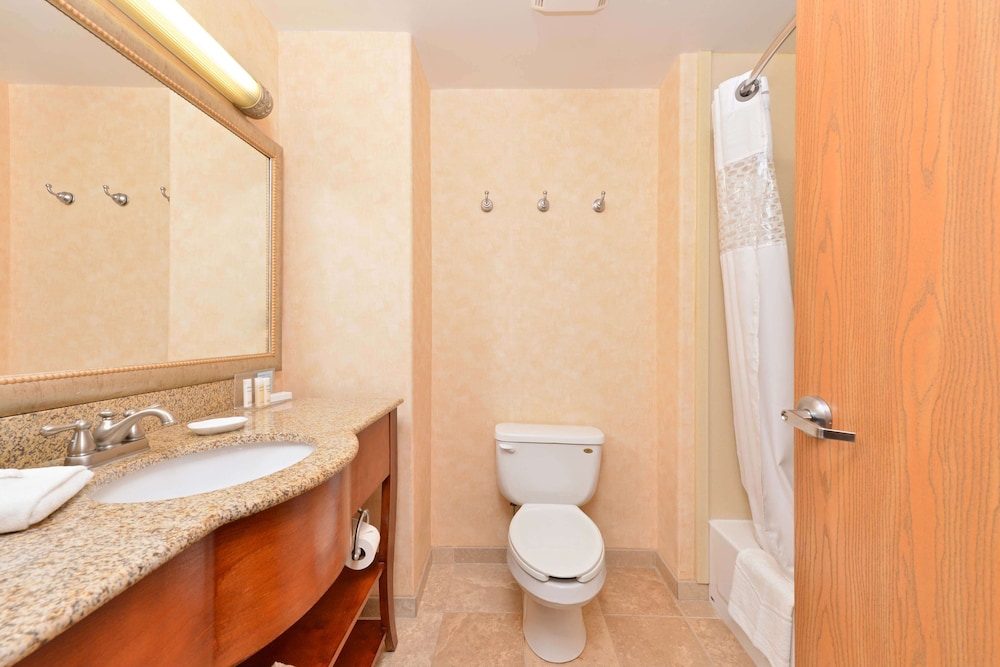 Room, 2 Queen Beds - Photo 3