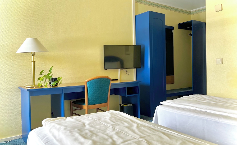 Panoramic Twin Room photo 2