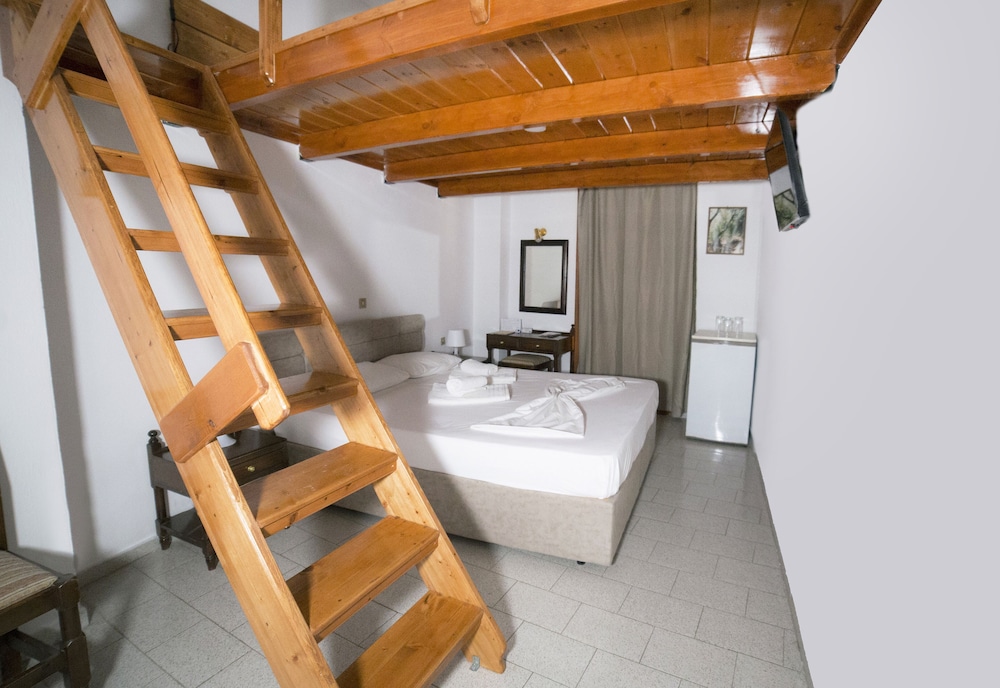 Quadruple Room photo 3