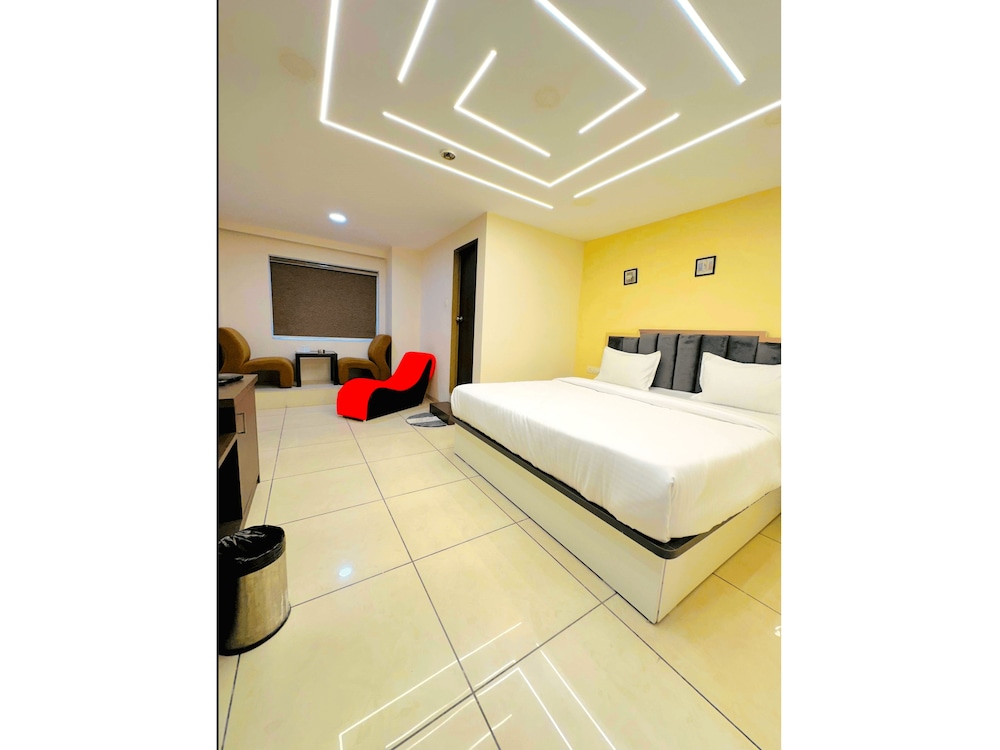 Deluxe Room - Photo 2