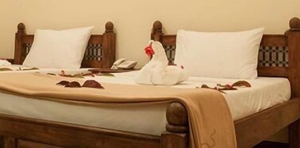 Double or Twin Room, Partial Ocean View (Salme)