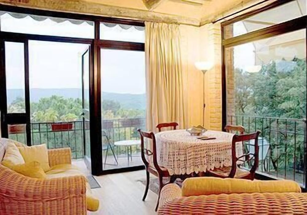 Superior Apartment, 2 Bedrooms, Garden View photo 2