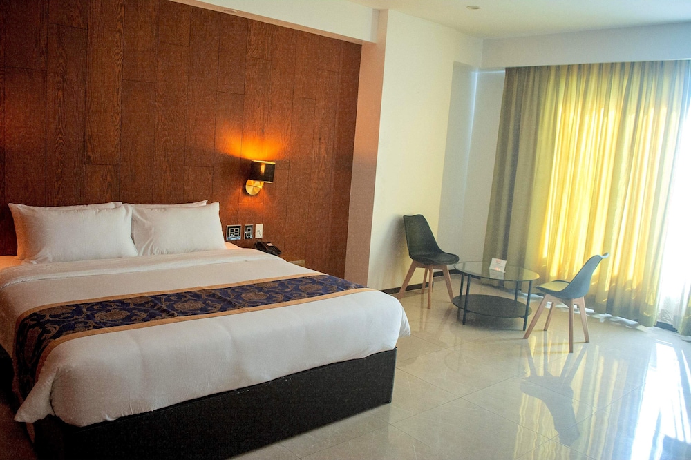 Deluxe Room, 2 Bedrooms - Photo 11
