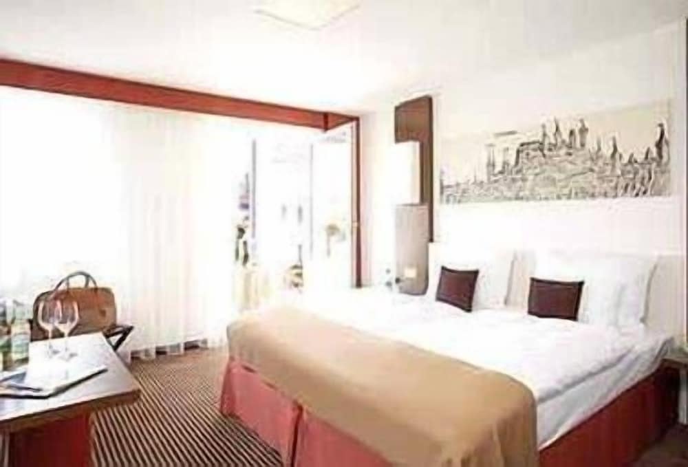 Standard Room, 1 Double Bed - Photo 2