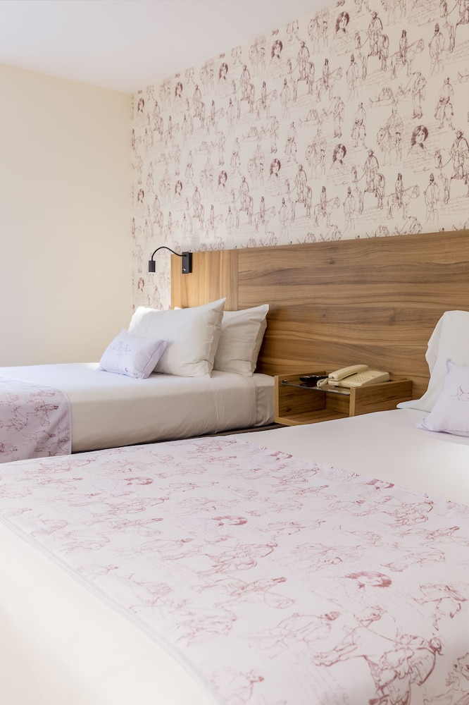 Superior Twin Room - Photo 2