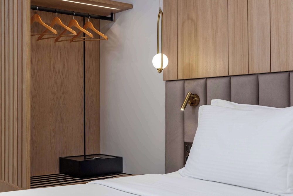 King, Suite, 1 Bedroom thumbnail 5