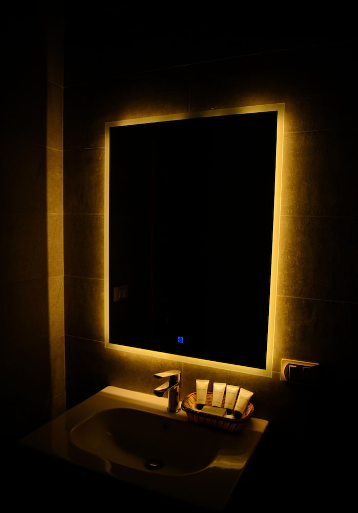 Superior Suite - Photo 4