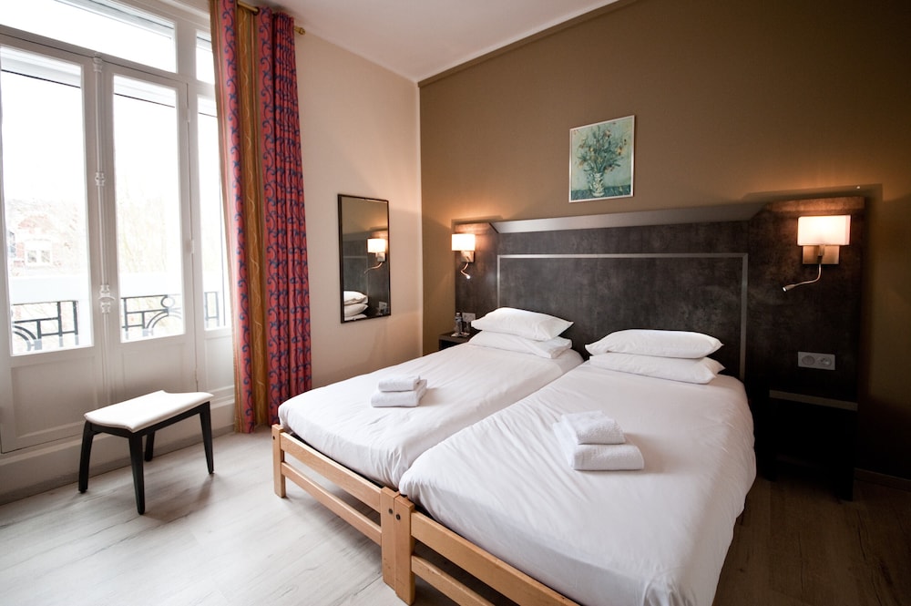 Standard Twin Room photo 3