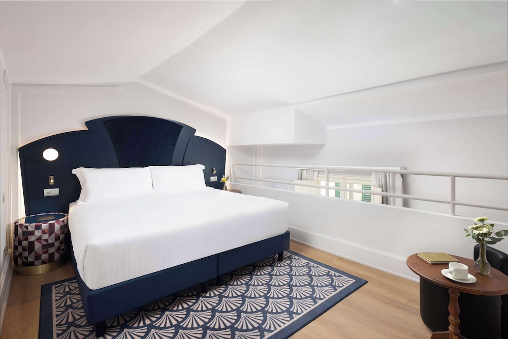 Premium Suite, 1 King Bed (Duplex)