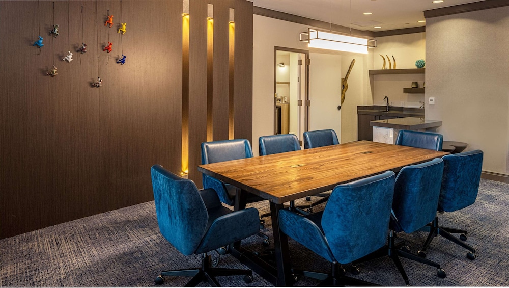 Suite - Photo 6