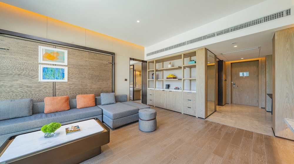 Suite, 1 Bedroom photo 3