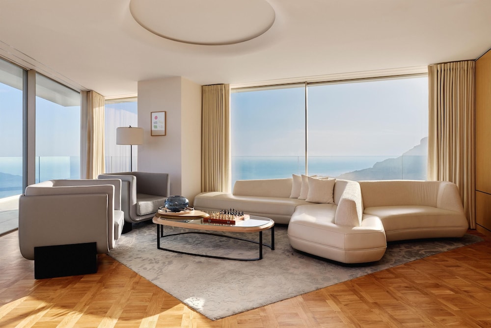 The Horizon Suite