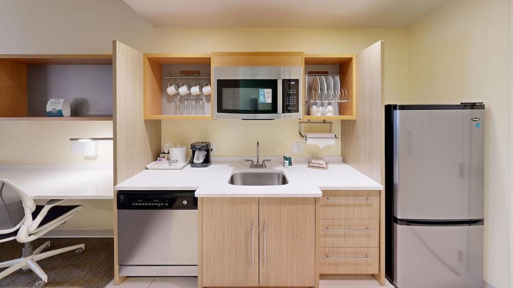 Studio Suite, 2 Queen Beds, Accessible, Bathtub photo 2