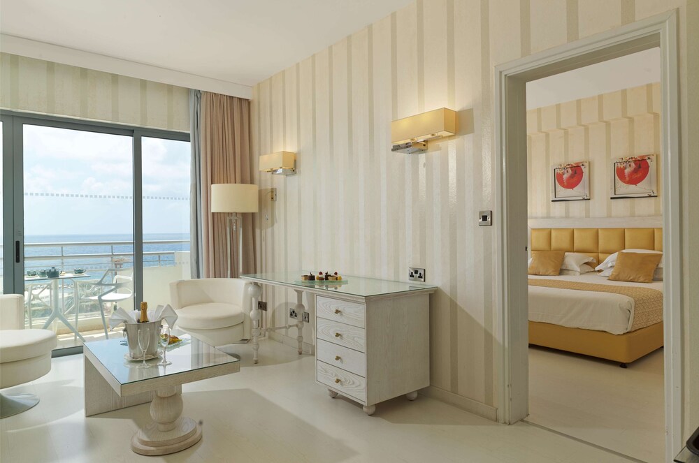 Executive Suite, Sea View photo 2