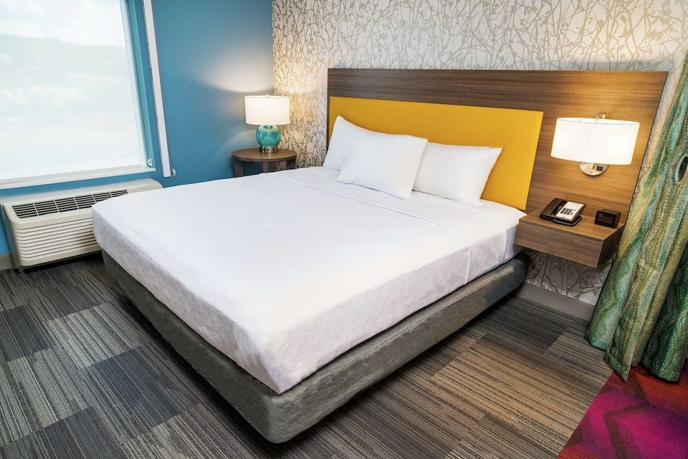Available room
