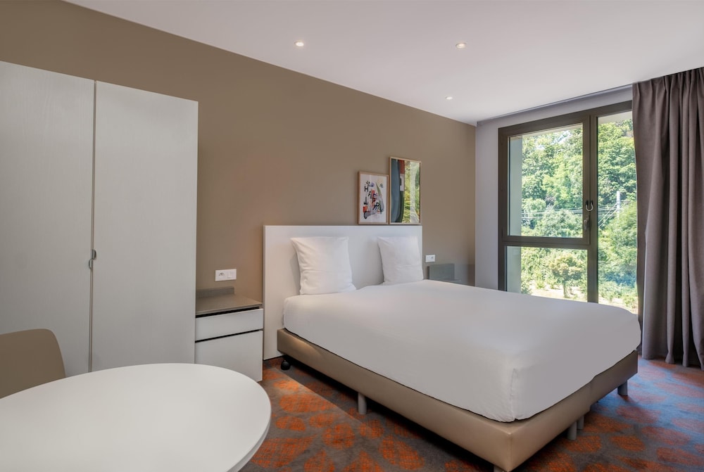 Room, 1 King Bed, Accessible