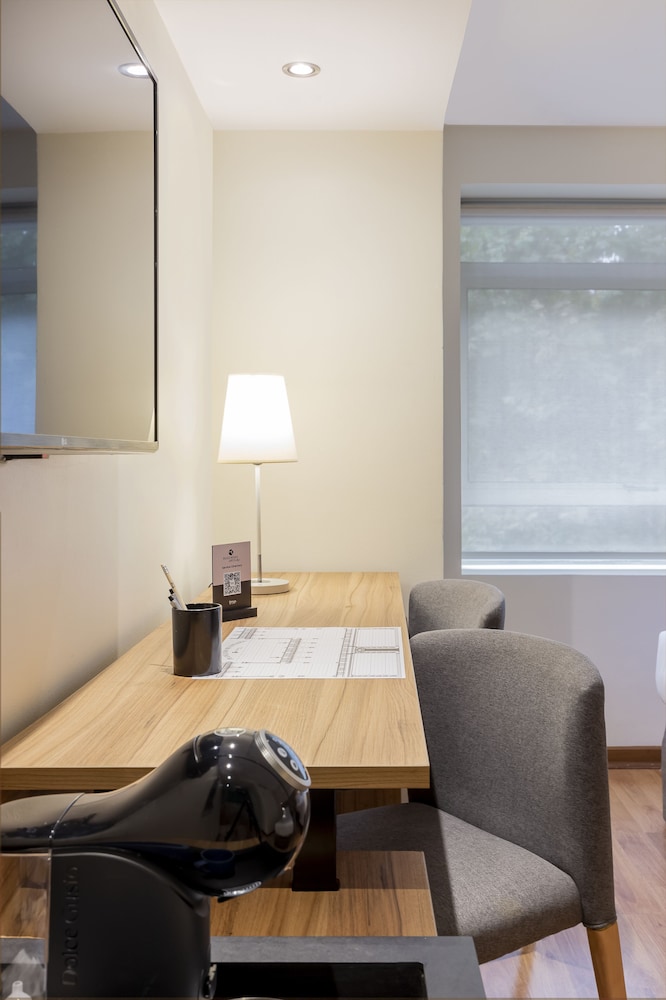 Superior Twin Room - Photo 3