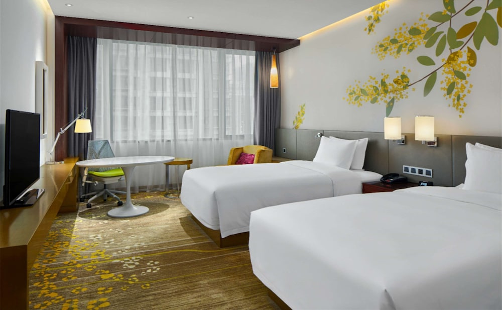 Twin Room, 2 Twin Beds, City View (High Floor) photo 1