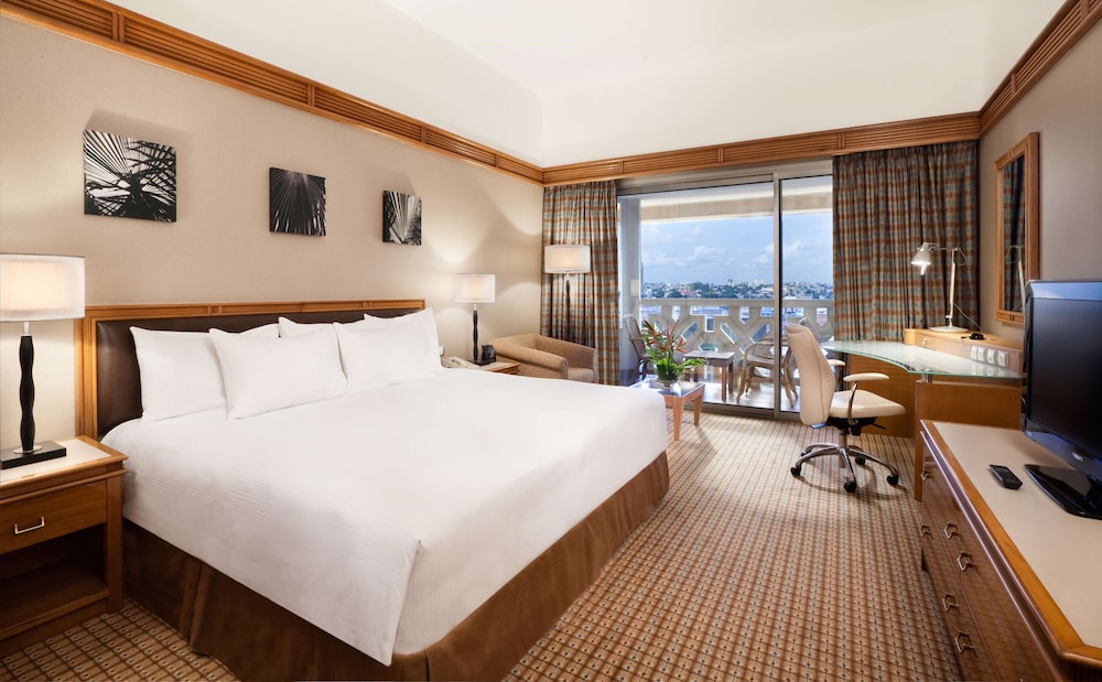 Deluxe Room, 1 King Bed - Photo 1