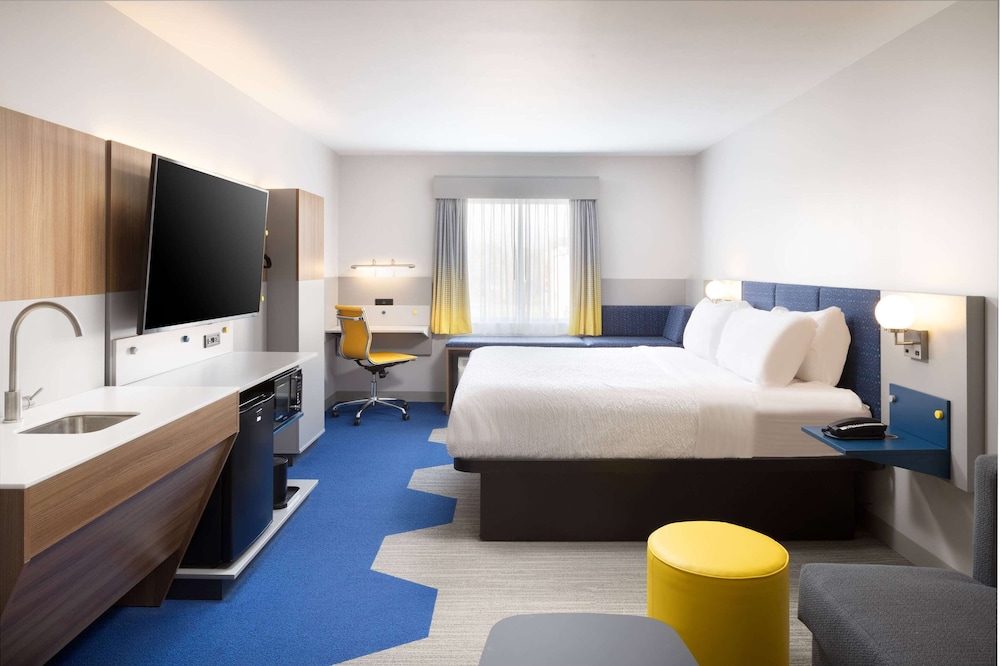 Studio Suite, 1 King Bed, Non Smoking - Photo 6