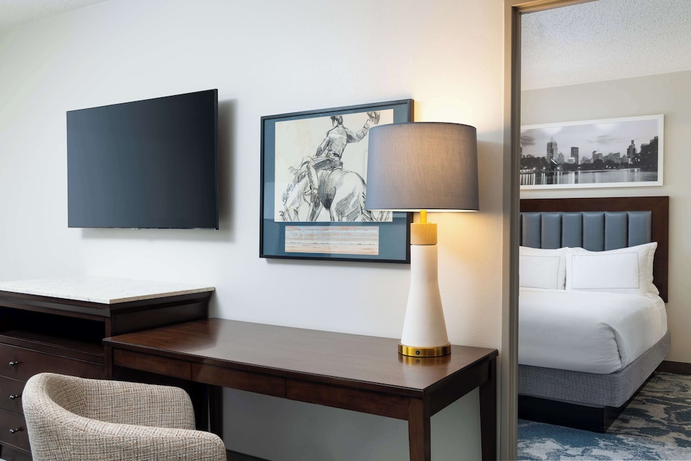 Suite, 1 Bedroom, Kitchen - Photo 3