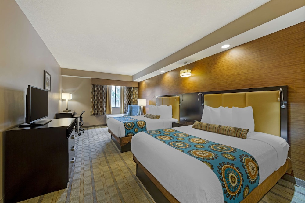Standard Room, 2 Queen Beds, Accessible, Bathtub photo 1