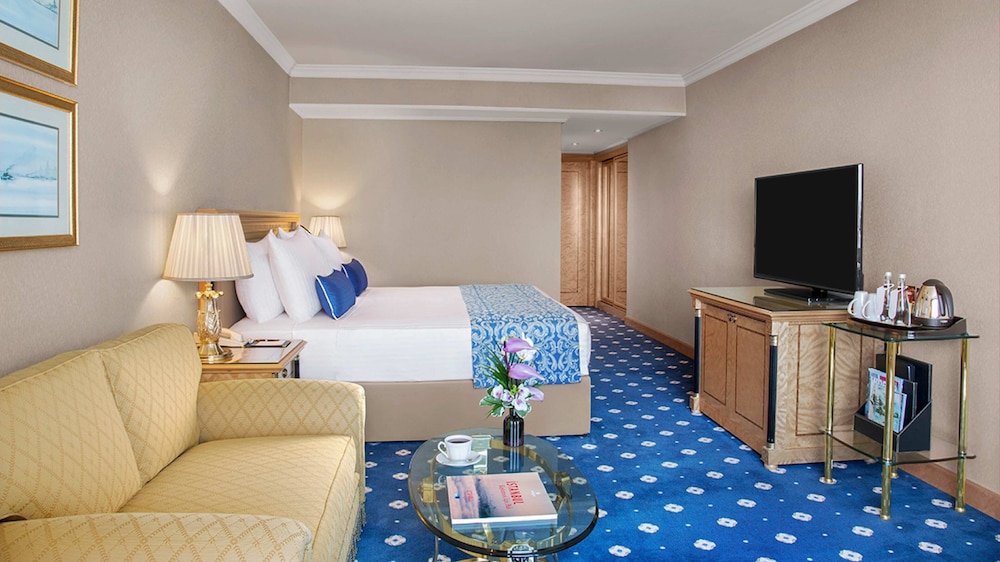 Available room