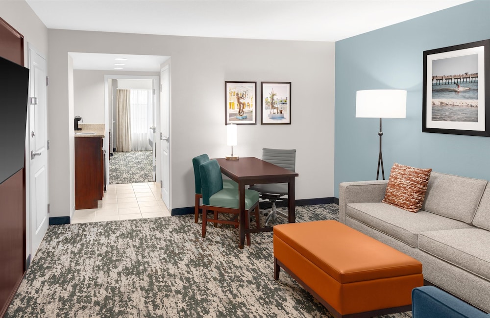 Suite, 2 Queen Beds - Photo 6