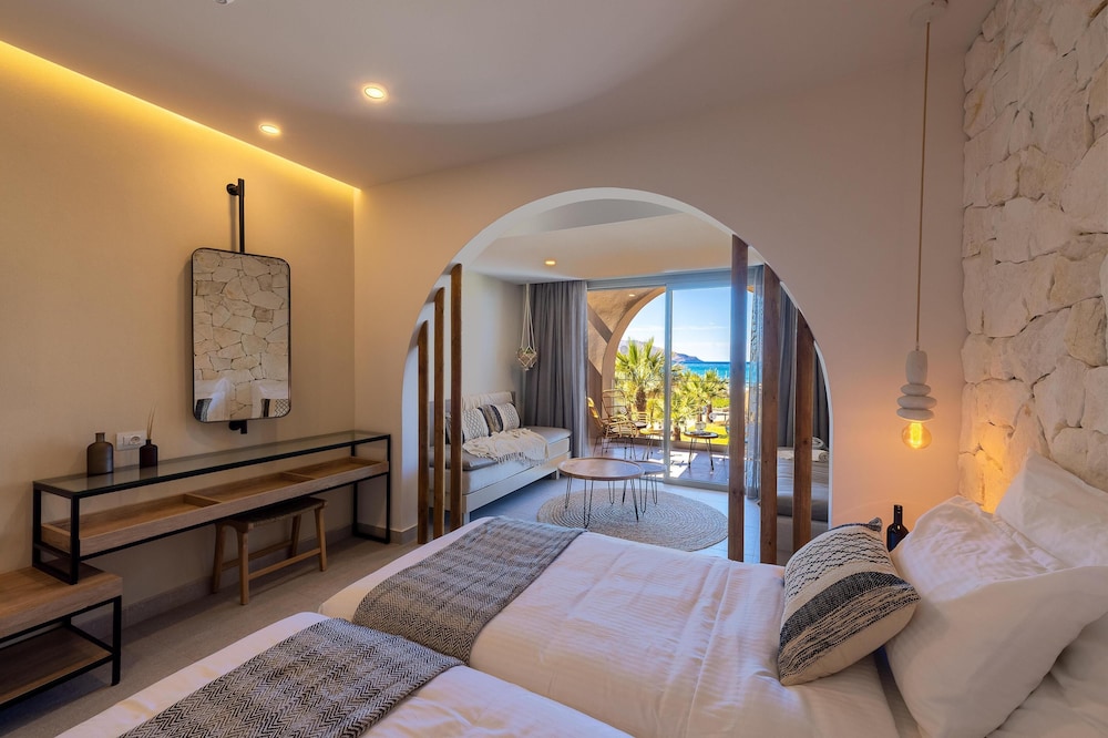 Superior Double or Twin Room, Sea View, Beachfront