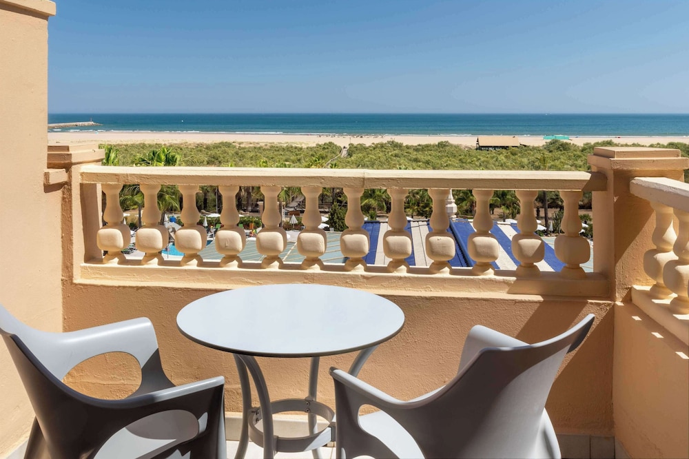 Family Room, Sea View (2+1) - Photo 3