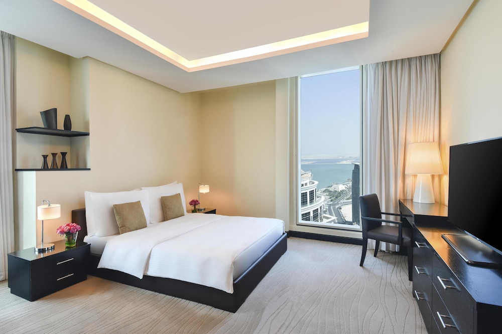 Suite, Multiple Beds, City View (Superior Four Bedroom) - Photo 10