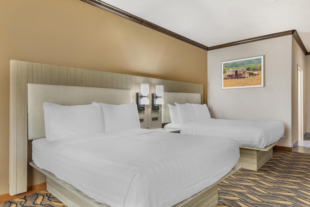 Standard Room, 2 Queen Beds, Accessible, Non Smoking photo 3