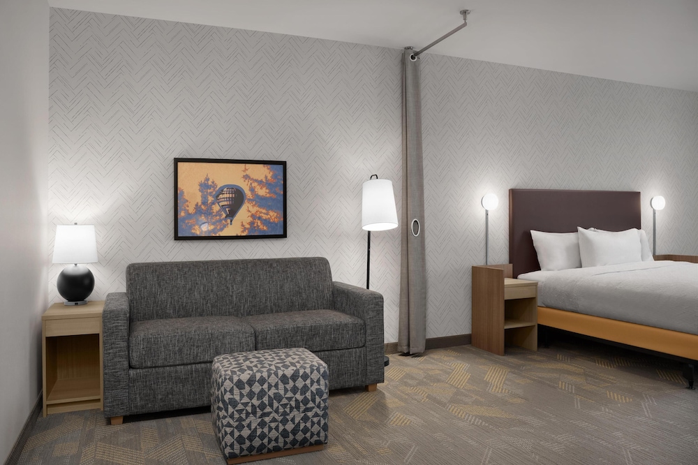 Studio Suite, 1 King Bed, Accessible, Bathtub